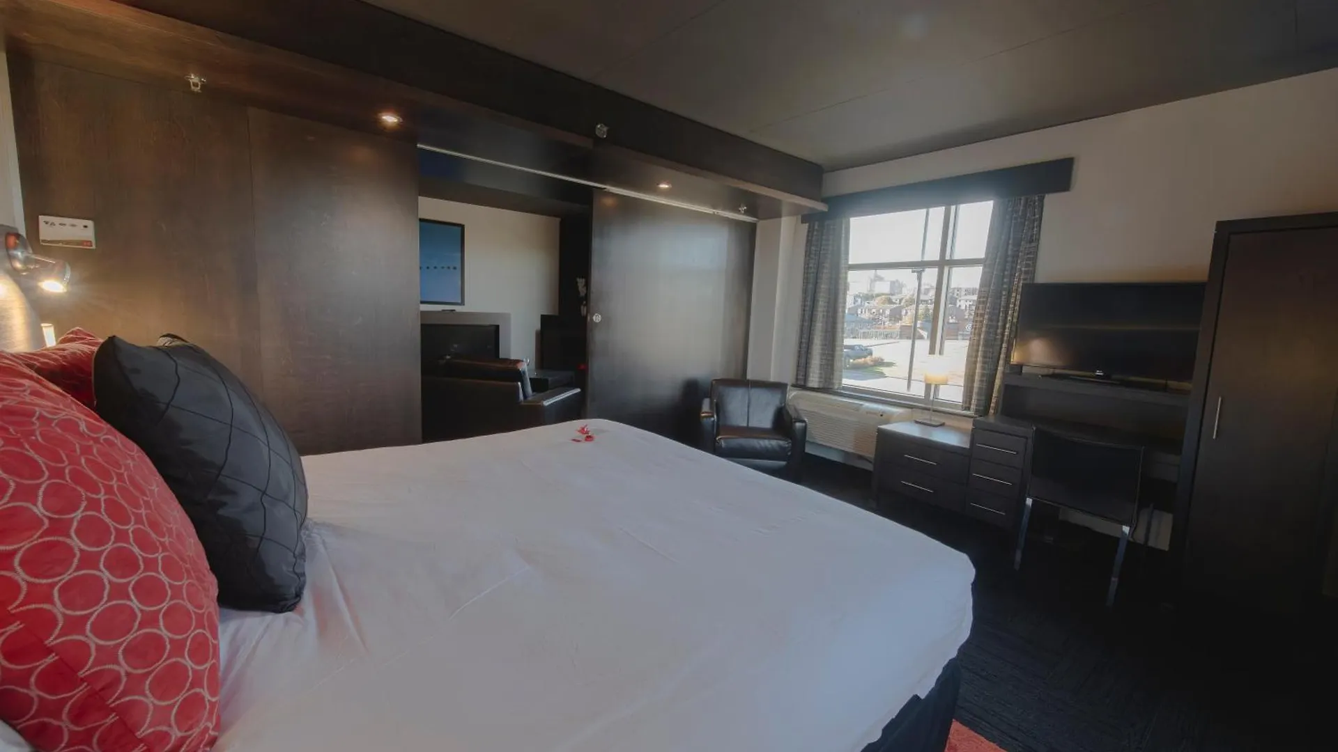 Grand Times Hotel - Aeroport De Quebec