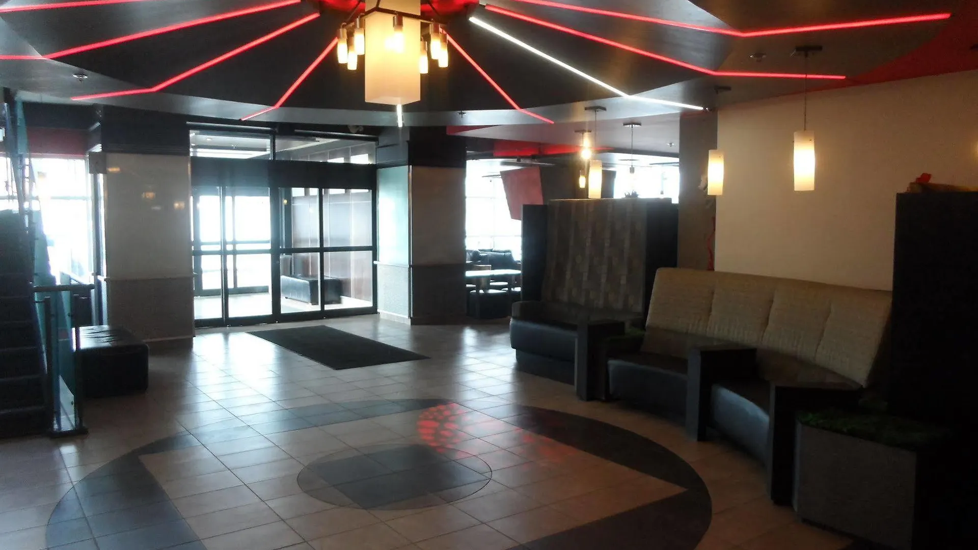 ****  Grand Times Hotel - Aeroport De Quebec Kanada