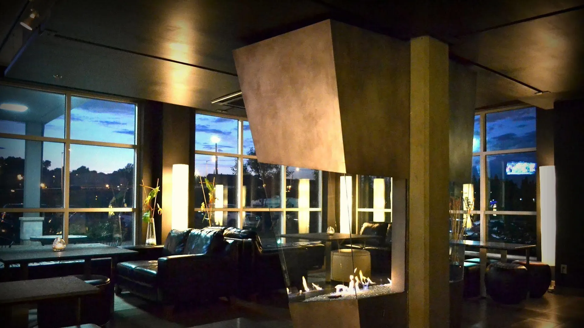Grand Times Hotel - Aeroport De Quebec Canada